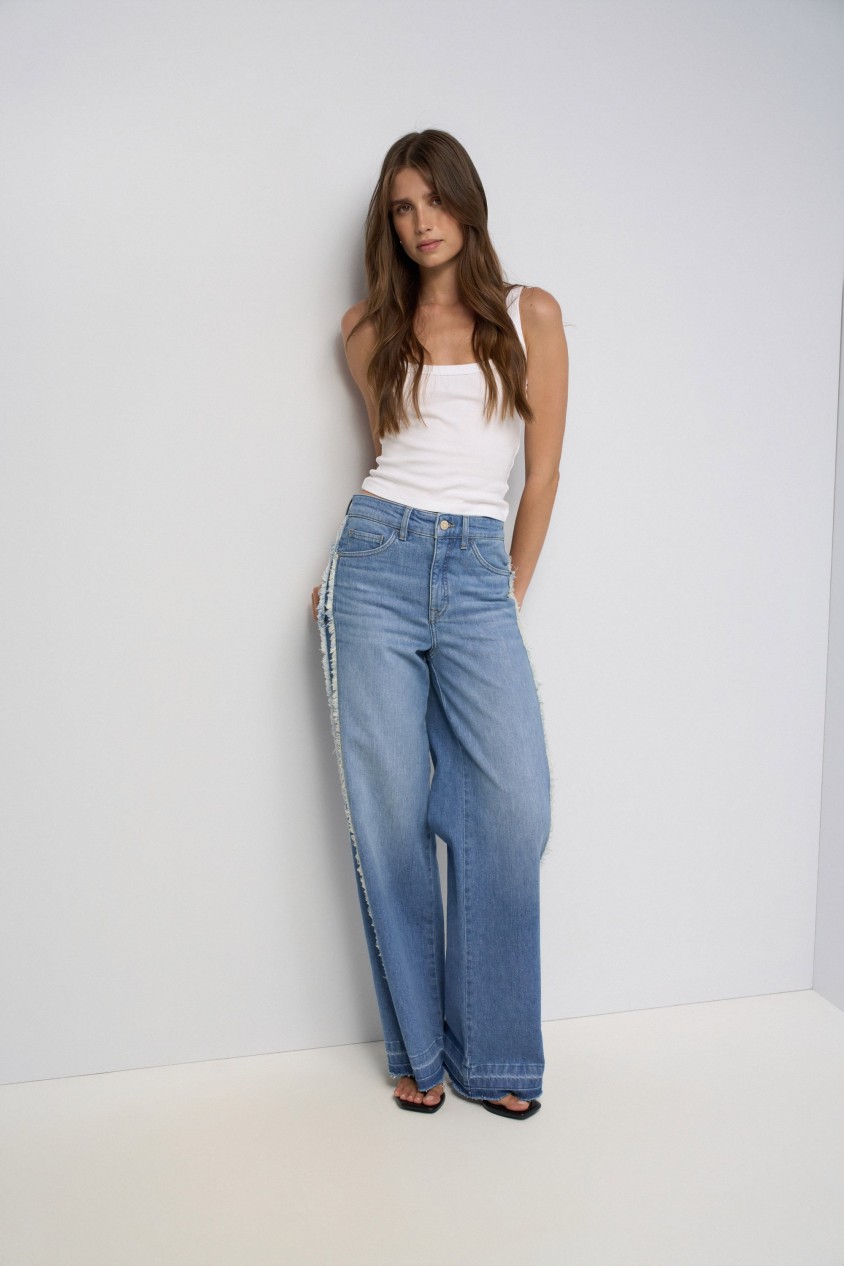 FAITH PUSH IN WIDE JEANS