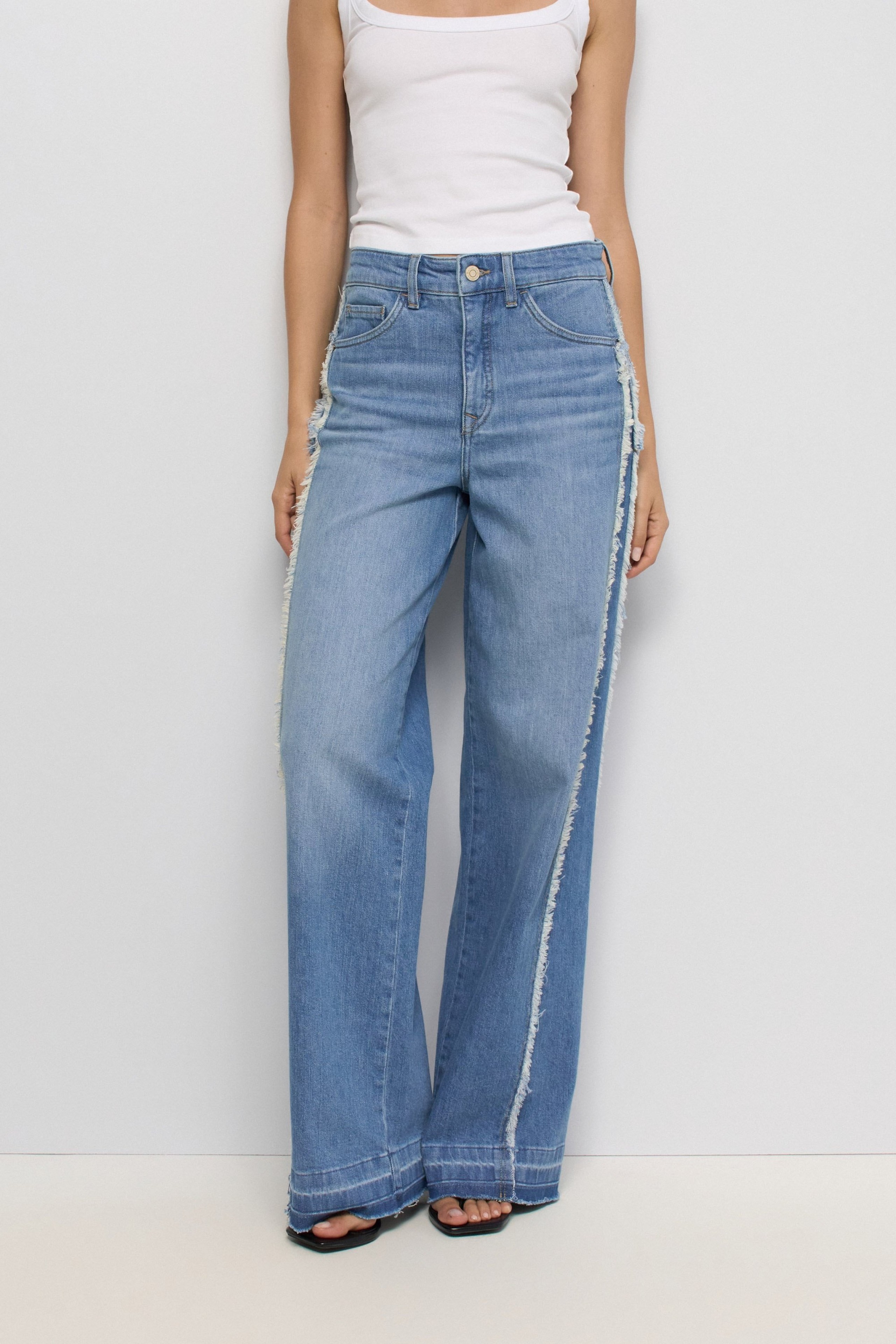 FAITH PUSH IN WIDE JEANS