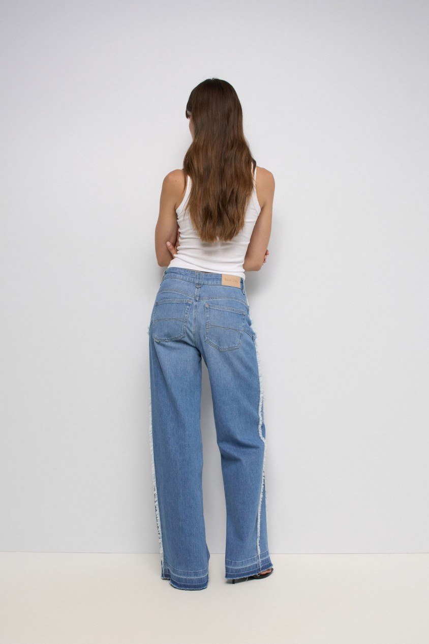 FAITH PUSH IN WIDE JEANS