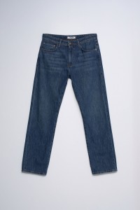 STRAIGHT FIT JEANS