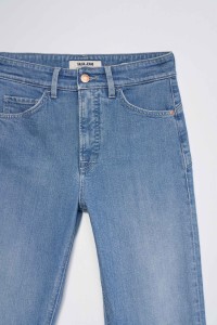 FAITH PUSH IN BOOTCUT JEANS