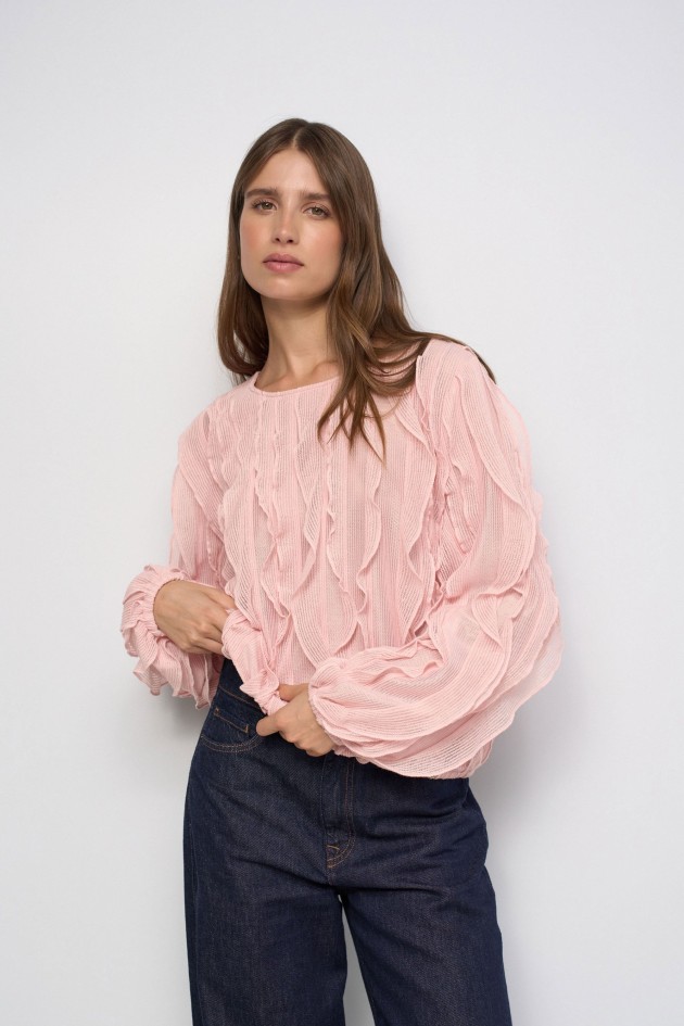 BLUSA CON VOLANTES