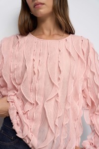 BLUSA CON VOLANTES