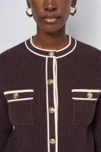 CARDIGAN COM BOT�ES DOURADOS