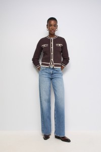 CARDIGAN COM BOT�ES DOURADOS