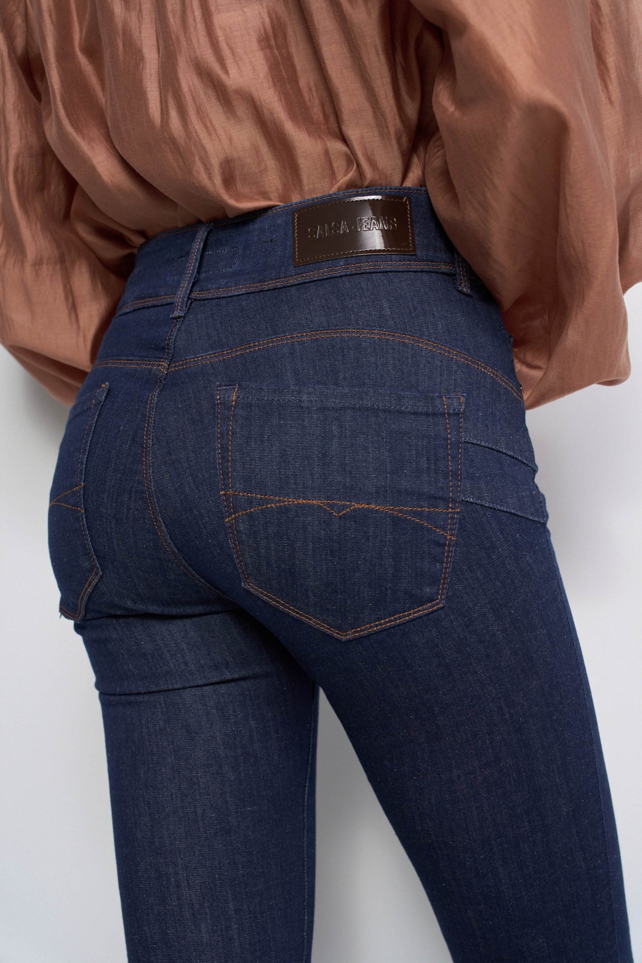 JEAN SECRET PUSH IN SKINNY