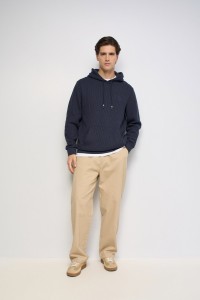 TEXTURED KNIT HOODIE