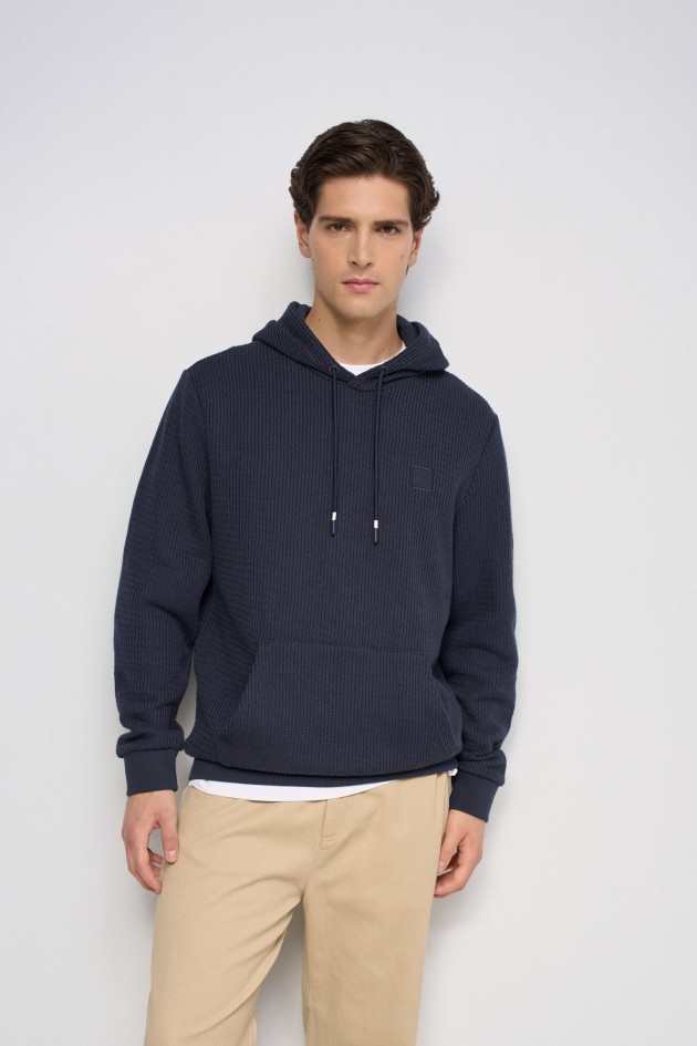 TEXTURED KNIT HOODIE