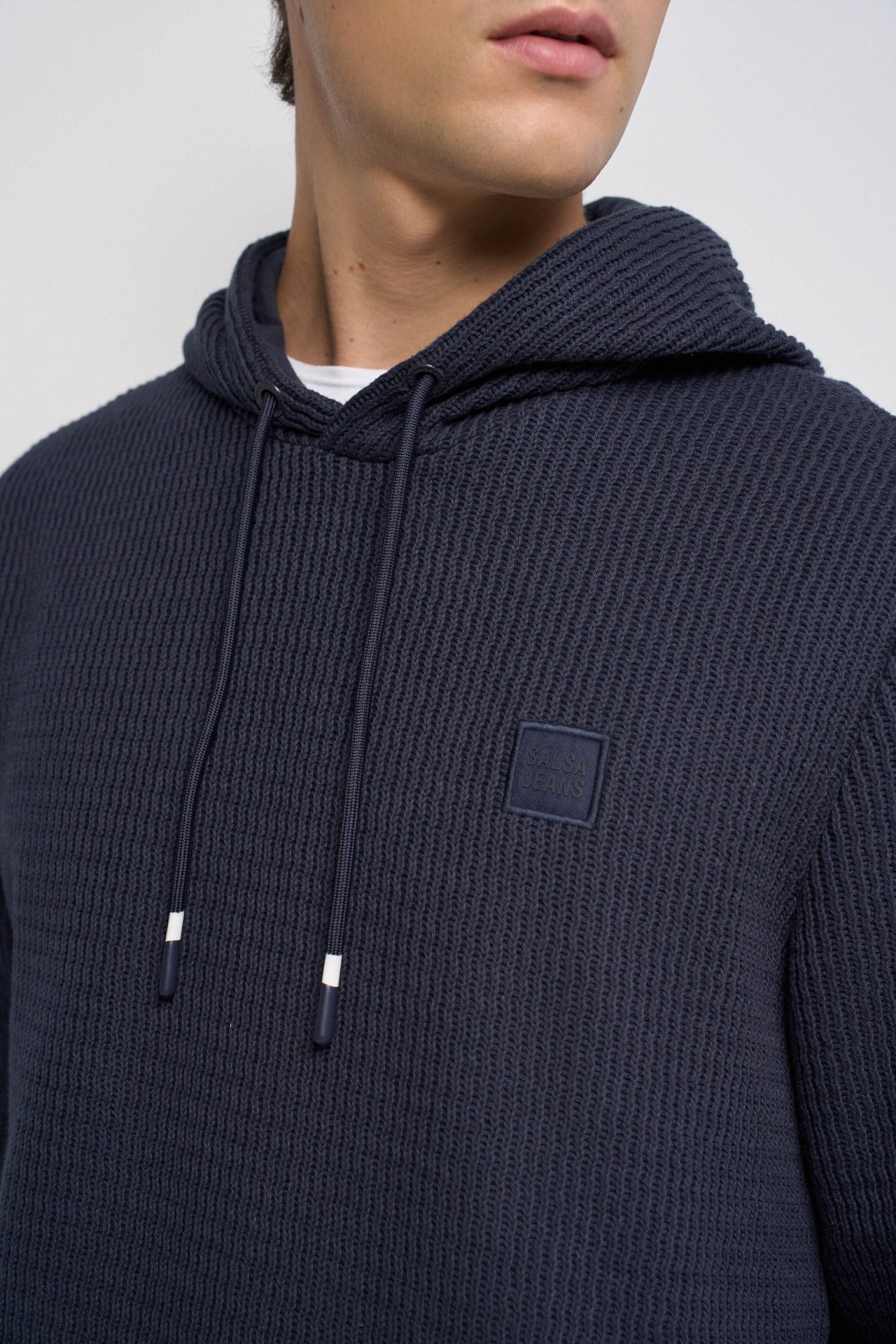 TEXTURED KNIT HOODIE