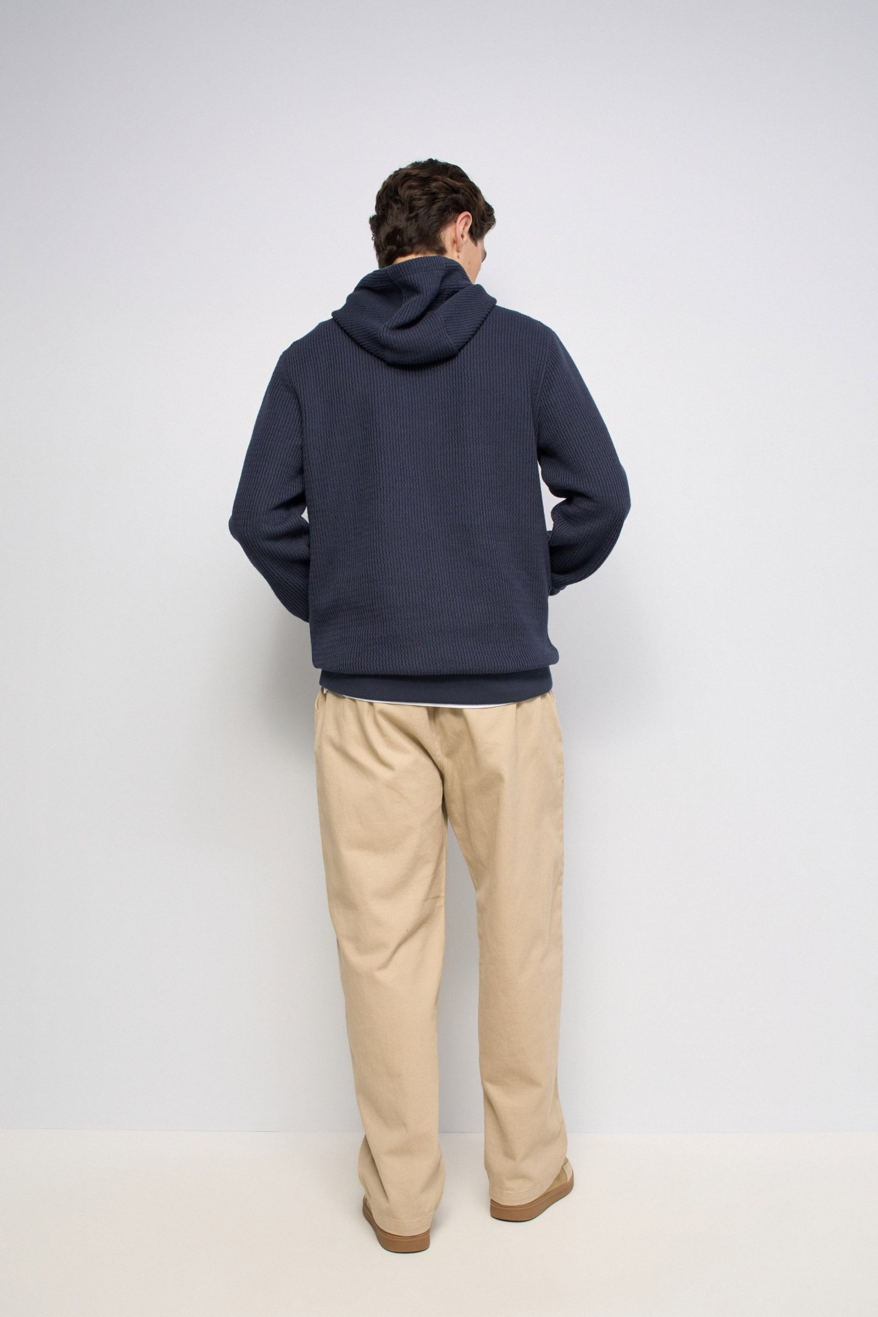 TEXTURED KNIT HOODIE
