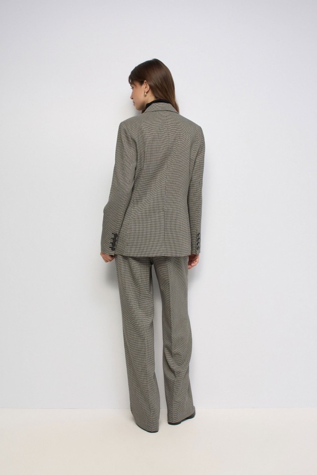 BLAZER CINTADO COM PADRÃO XADREZ