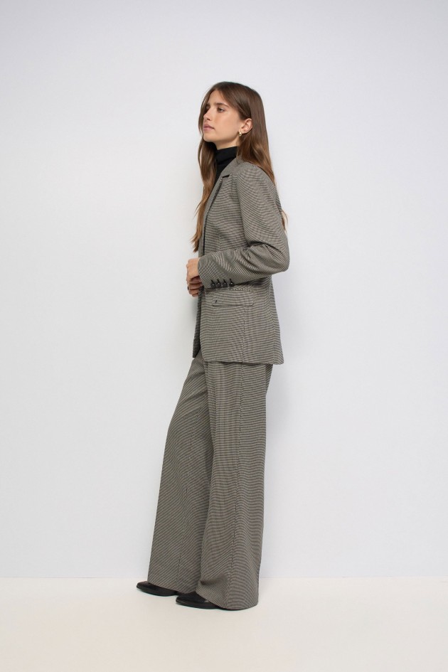 BLAZER CINTADO COM PADRÃO XADREZ