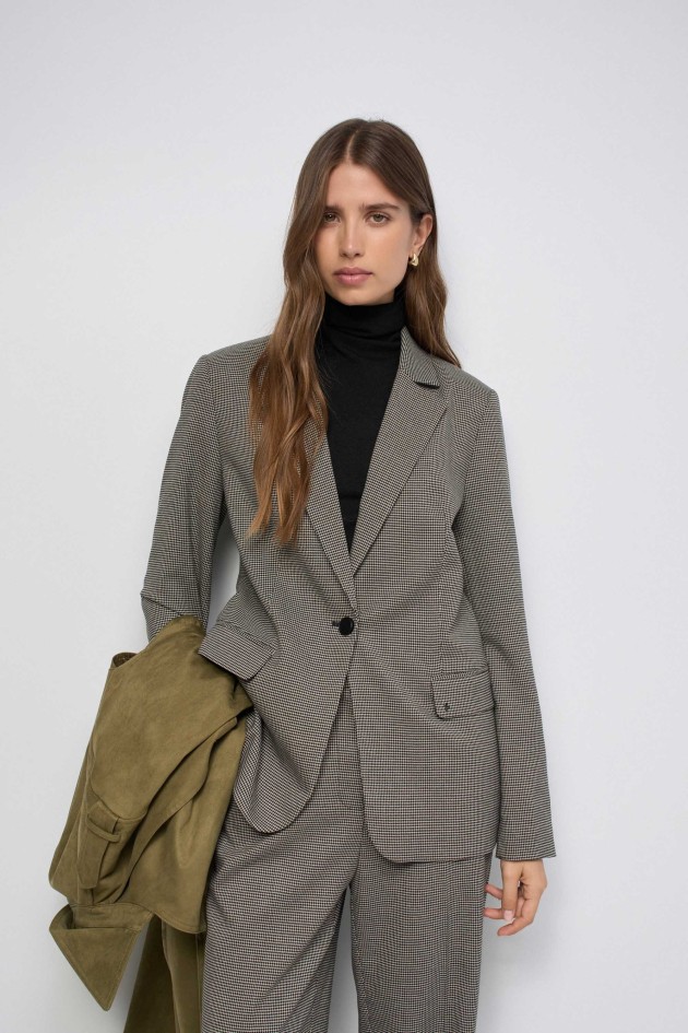 BLAZER CINTADO COM PADRÃO XADREZ