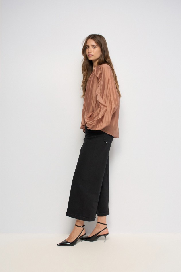 BLOUSE MET RUCHES