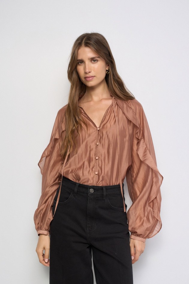 RUFFLE BLOUSE