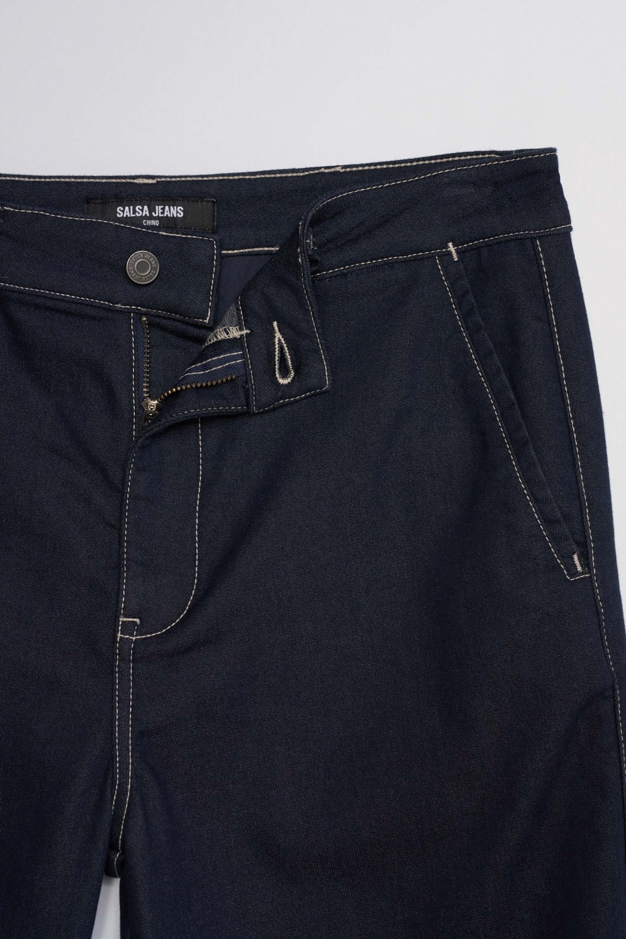 RELAXED FIT CHINO TROUSERS