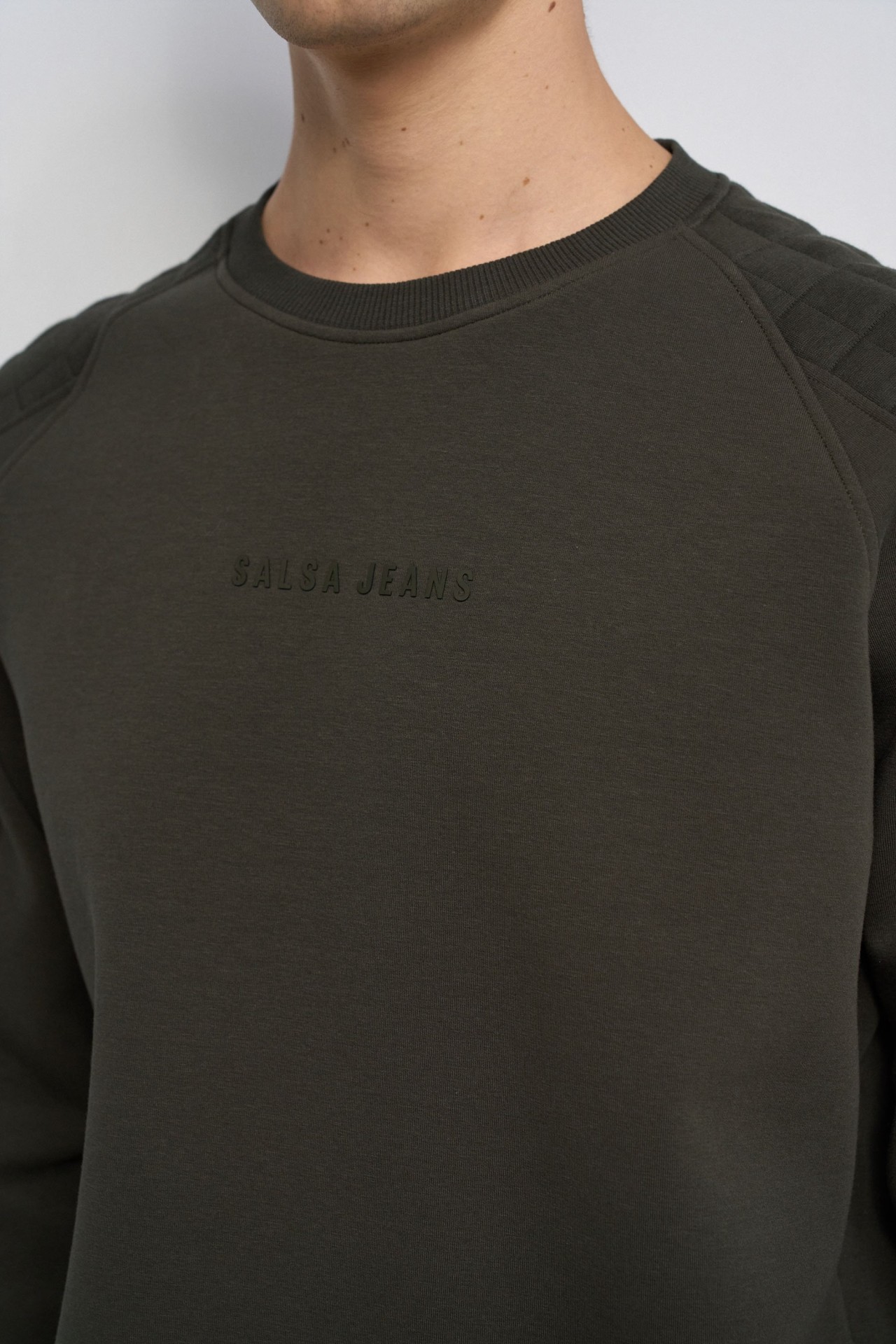 BRANDED SWEATSHIRT