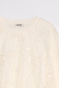 SUDADERA CON EFECTO FLORAL TRIDIMENSIONAL