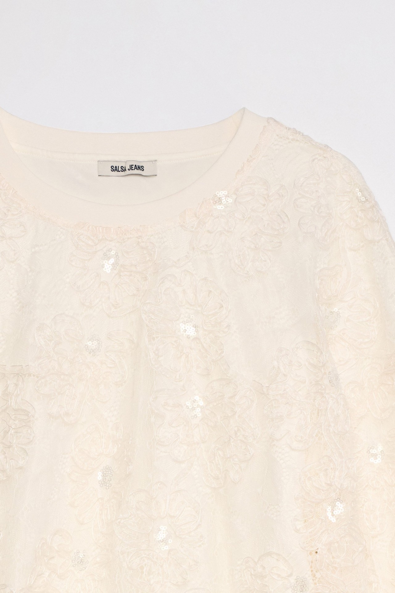 SUDADERA CON EFECTO FLORAL TRIDIMENSIONAL