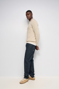 TEXTURED LONG-SLEEVE POLO