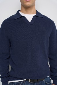 TEXTURED LONG-SLEEVE POLO
