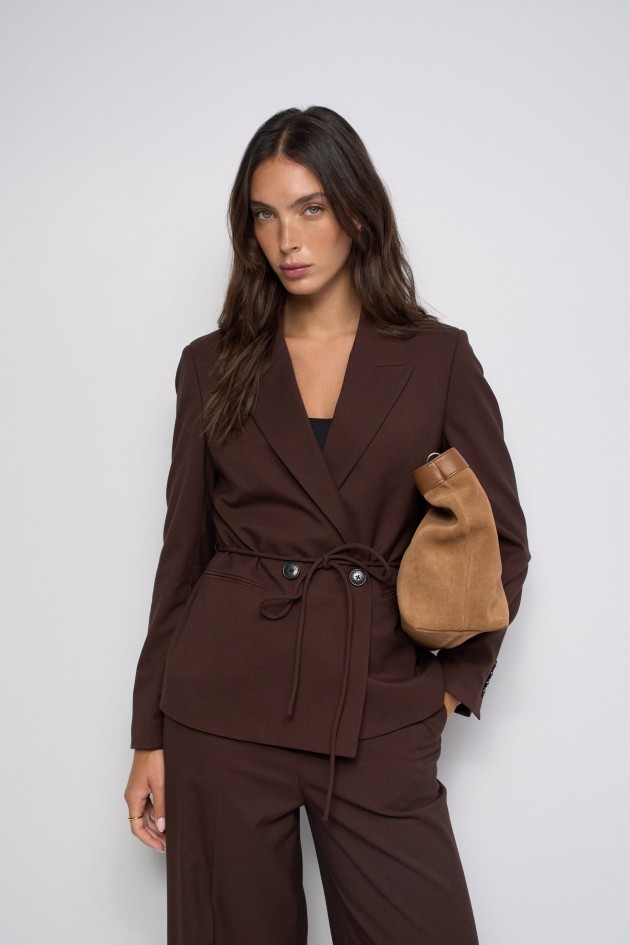 BLAZER CON CINTURÓN