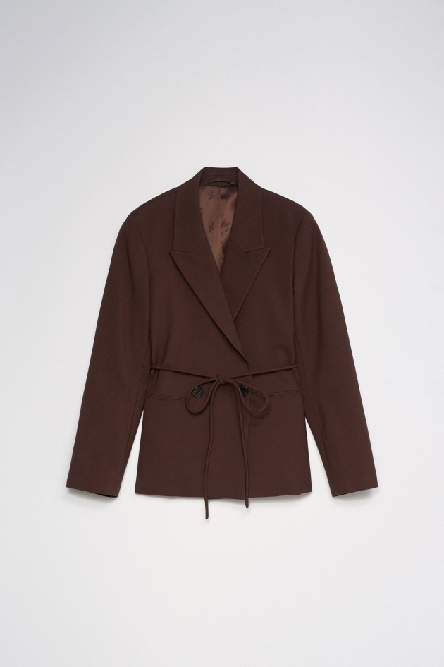 BLAZER CON CINTURÓN