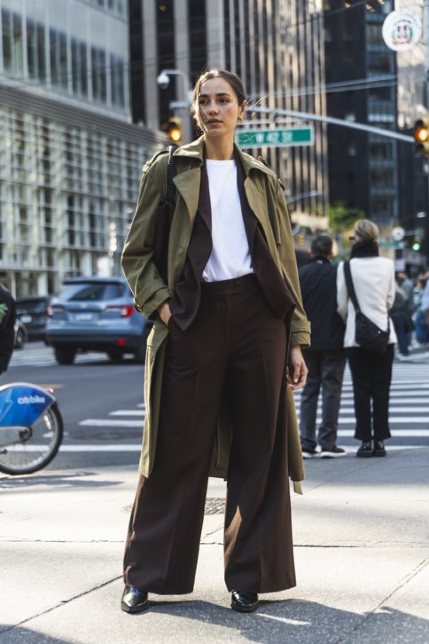 CAL�AS CHINO COM PERNA WIDE