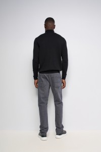 REGULAR FIT JEANS