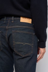 REGULAR FIT JEANS
