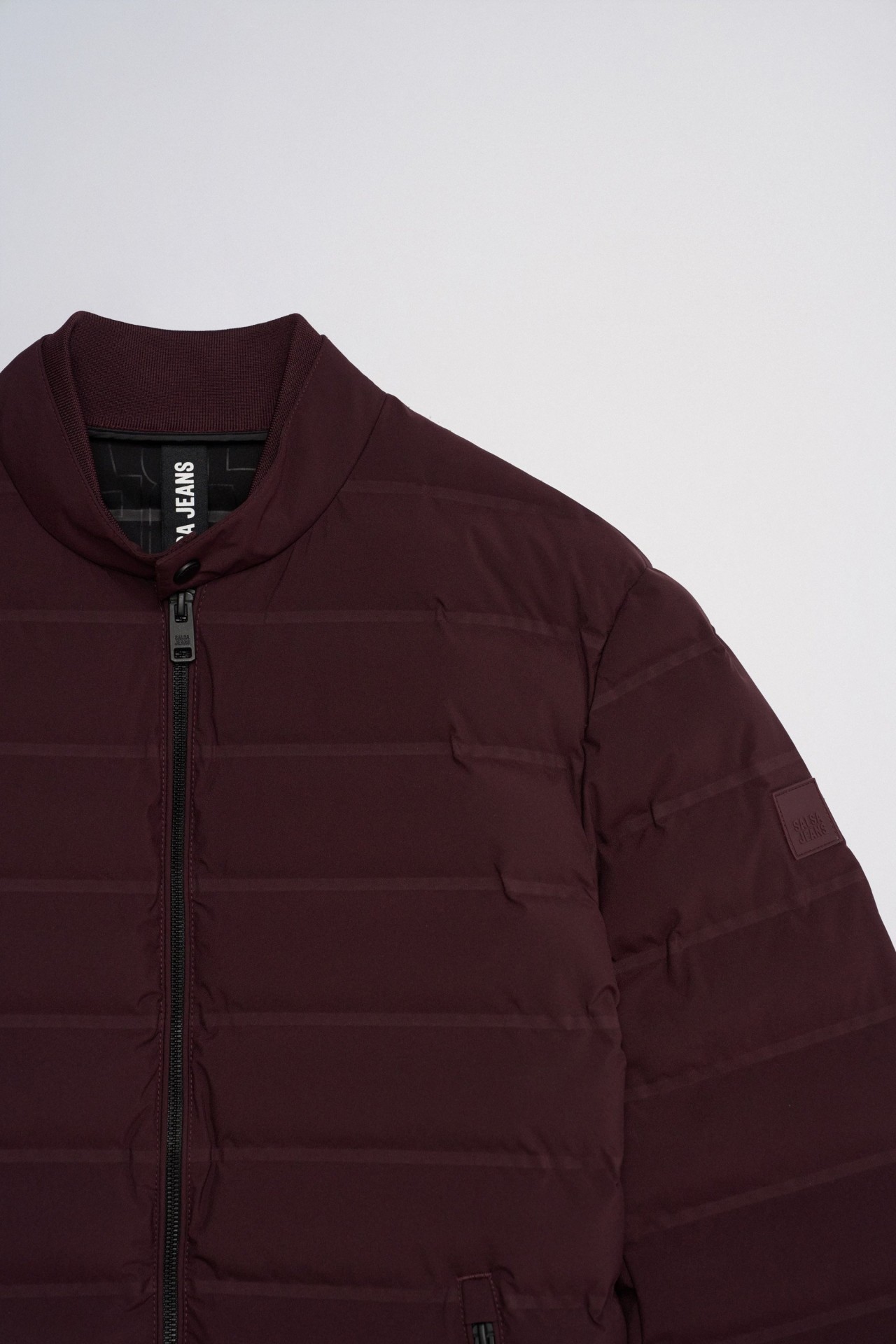 PUFFERJACKE MIT TASCHEN