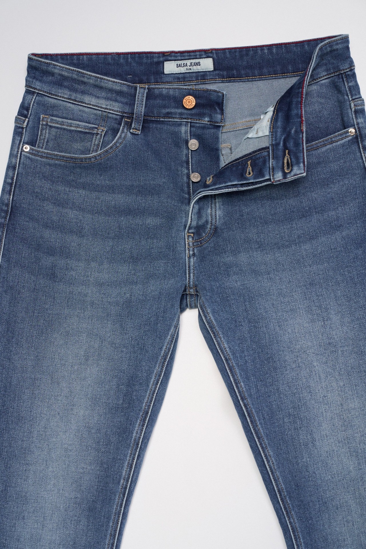SLIM FIT JEANS