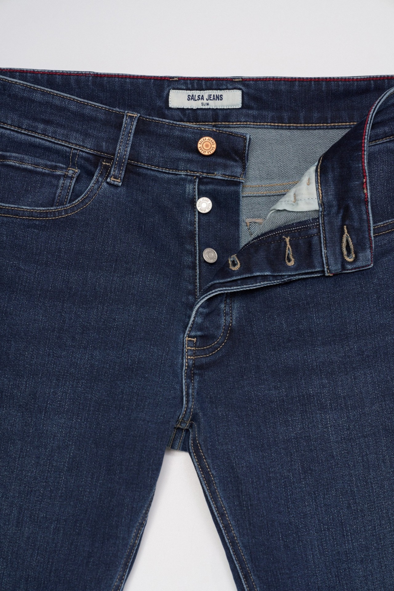 SLIM FIT JEANS