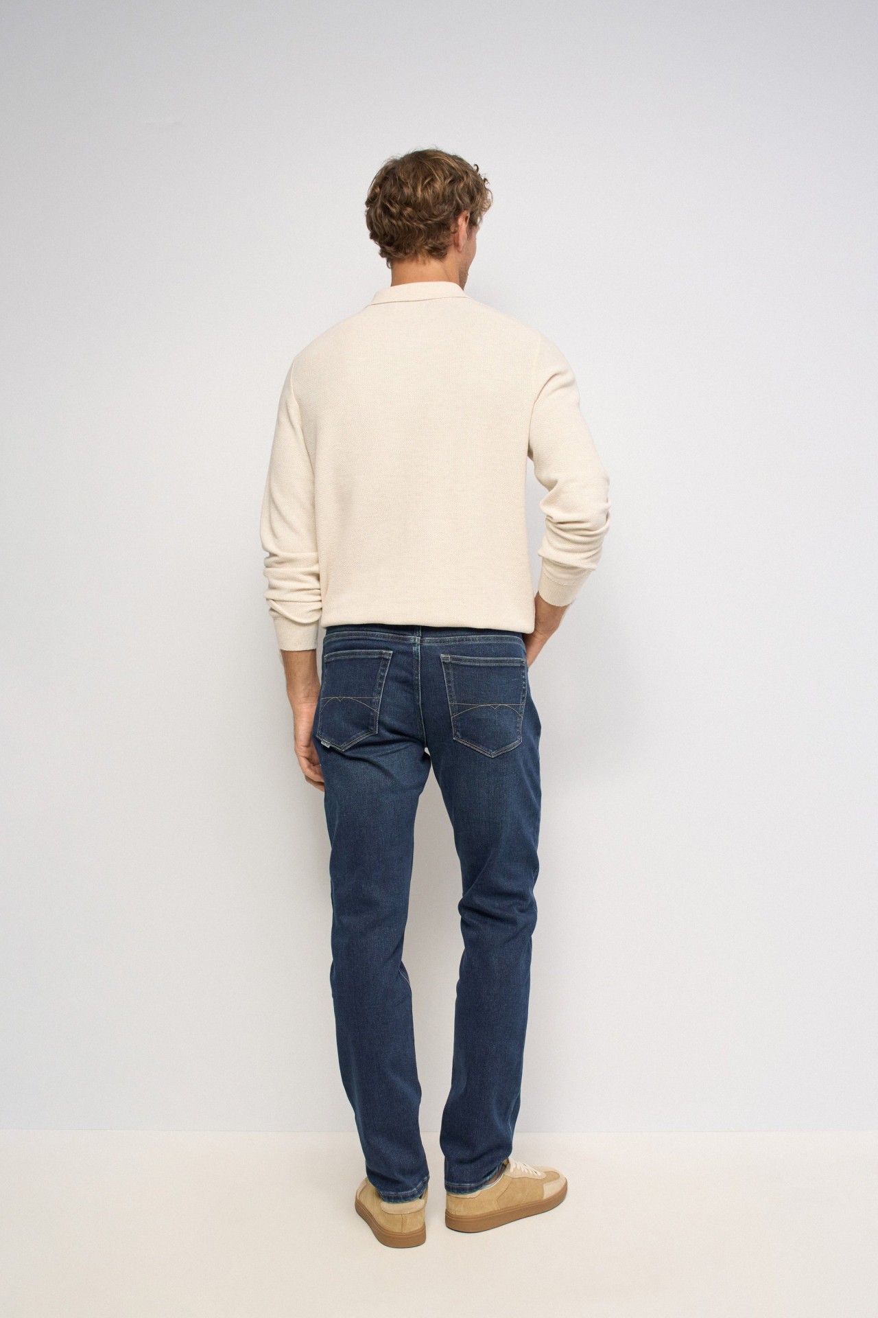 SLIM FIT JEANS