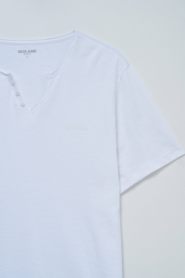 T-SHIRT AVEC LOGO