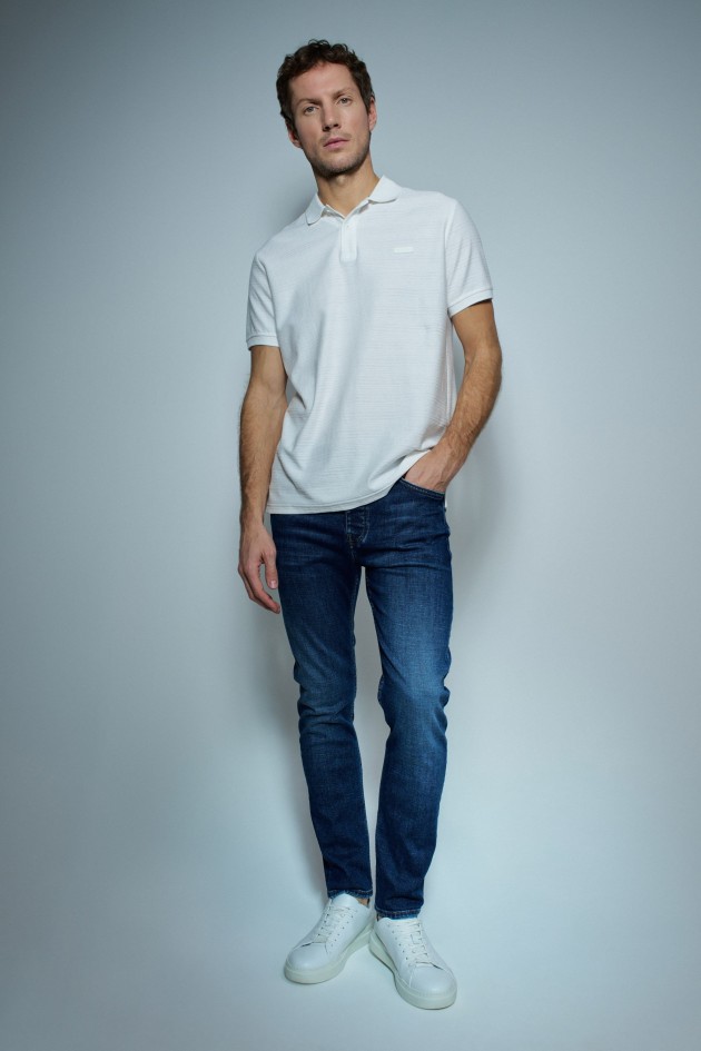 SLIM FIT JEANS