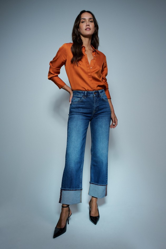 TRUE STRAIGHT JEANS