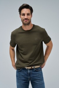 T-SHIRT MIT STRUKTUR T-SHIRT MIT STRUKTUR