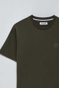 T-SHIRT MIT STRUKTUR T-SHIRT MIT STRUKTUR