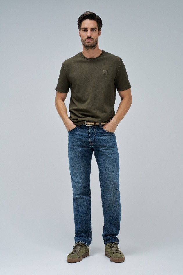 T-SHIRT MET TEXTUUR
