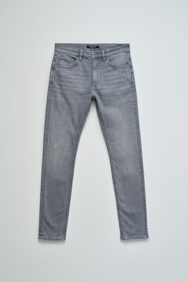 SKINNY FIT JEANS