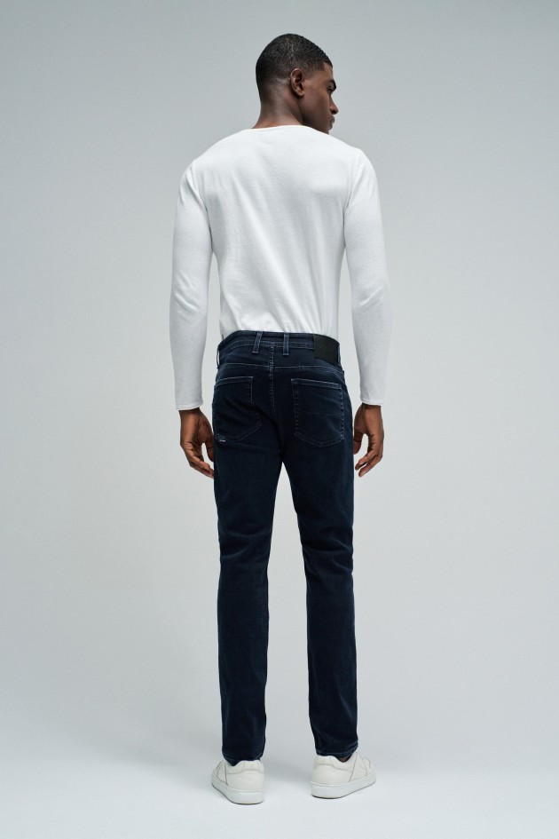 SLIM FIT JEANS