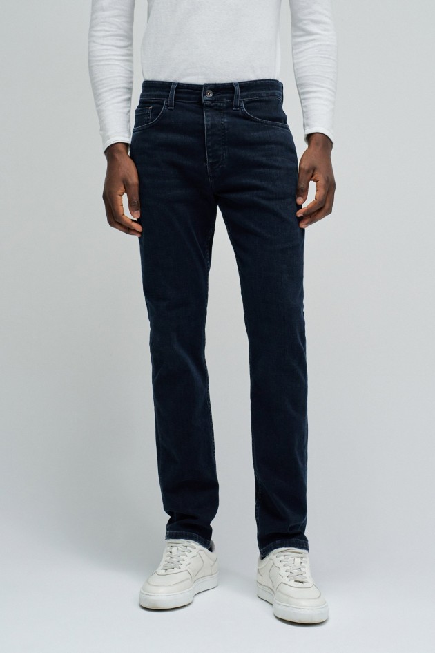 SLIM FIT JEANS