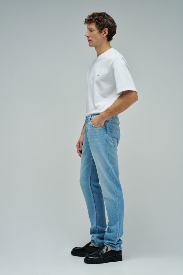REGULAR FIT AIR BLEND JEANS