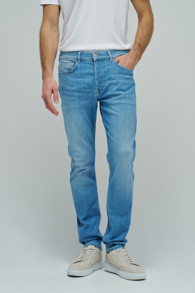 VAQUEROS SLIM FIT