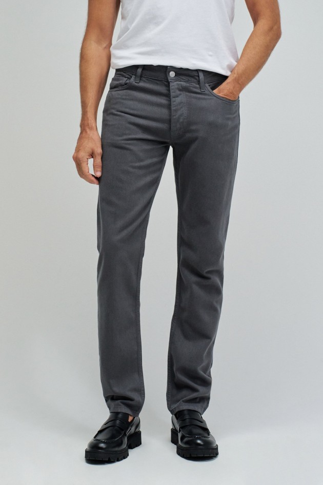 CAL�AS STRAIGHT FIT