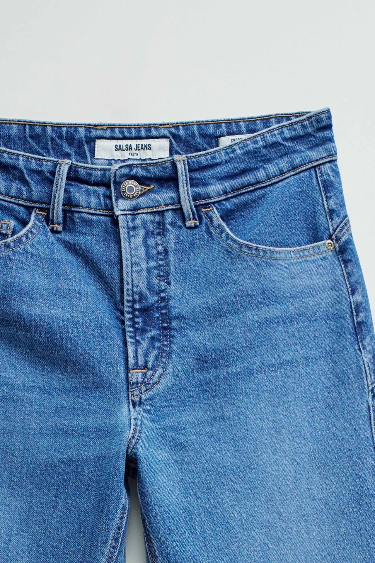 FAITH PUSH IN CROPPED SLIM JEANS