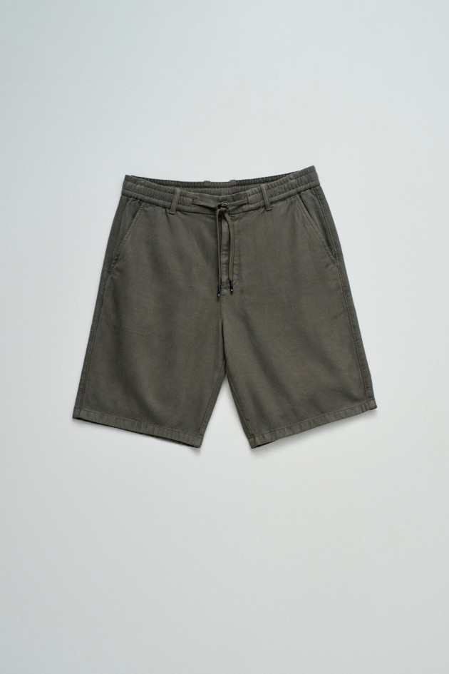 LIGHTWEIGHT DENIM JOGGER SHORTS