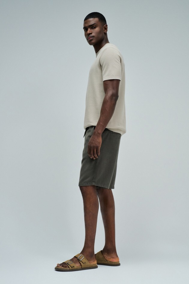 LIGHTWEIGHT DENIM JOGGER SHORTS
