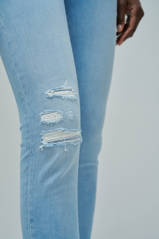 VAQUEROS WONDER PUSH UP CROPPED SKINNY